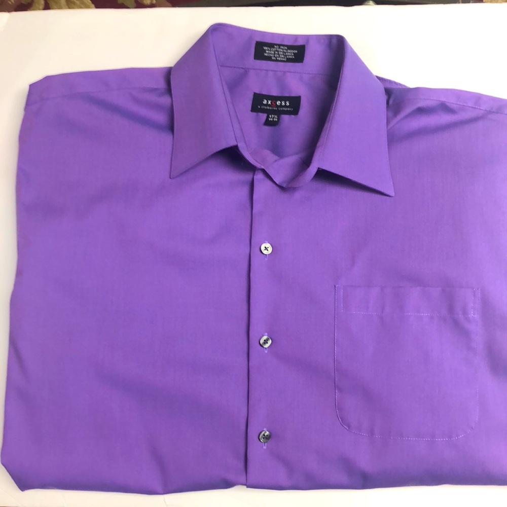 Men Long sleeve suit shirt. Brand is Axcess by Liz Claiborne. 17 and 1/2, 34-34.